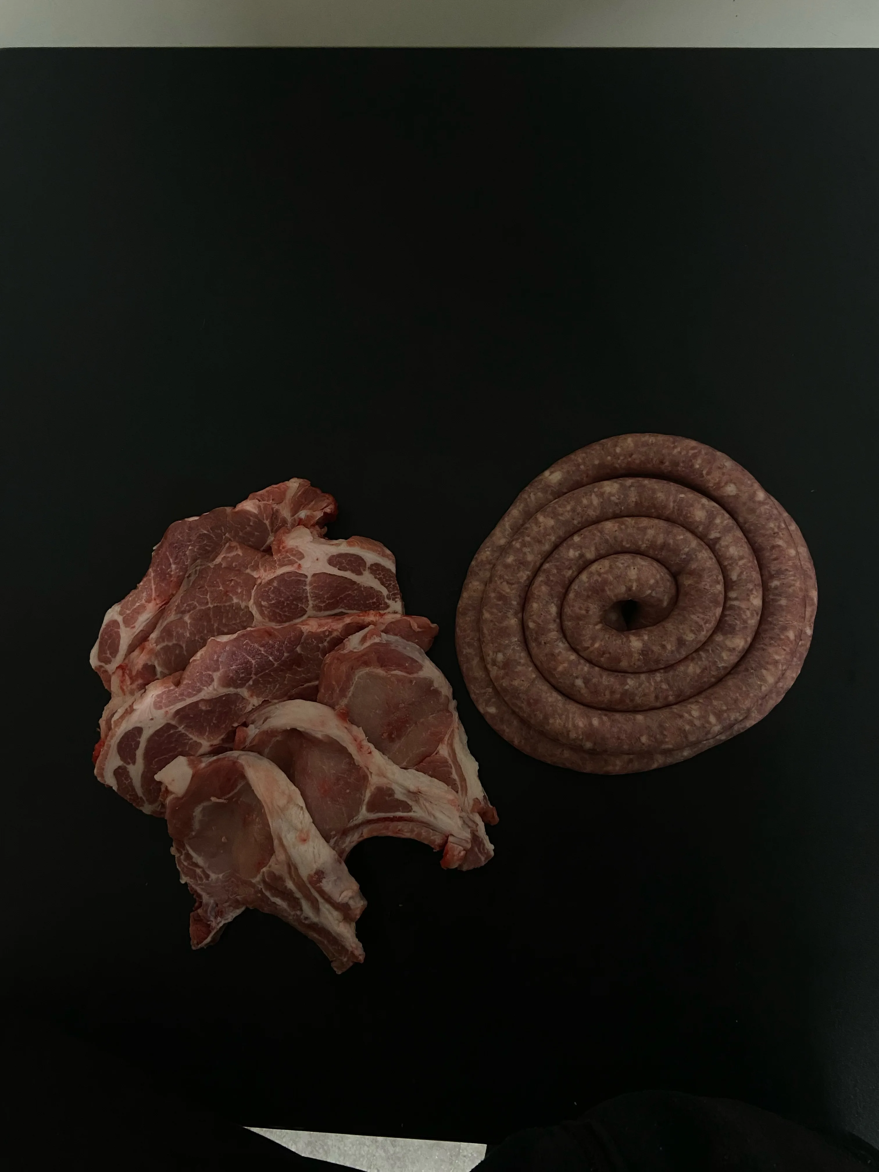 Lot 2kg de saucisses & 2kg de côtes de porc