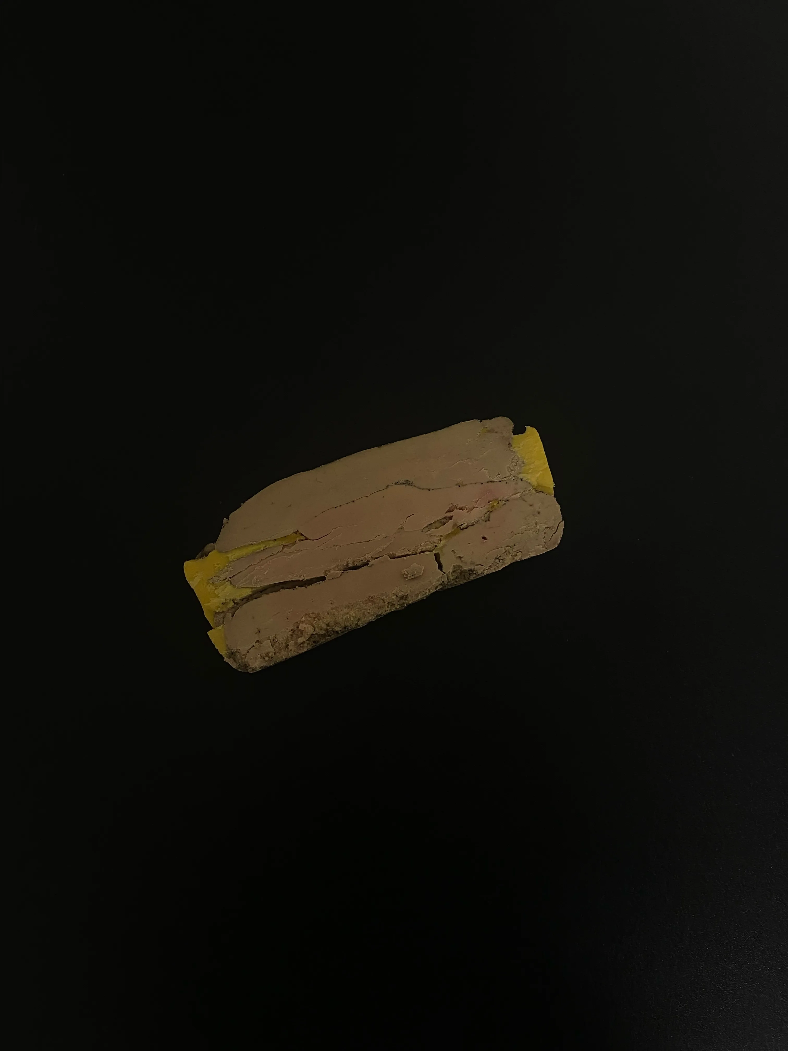 Foie gras mi-cuit sous vide